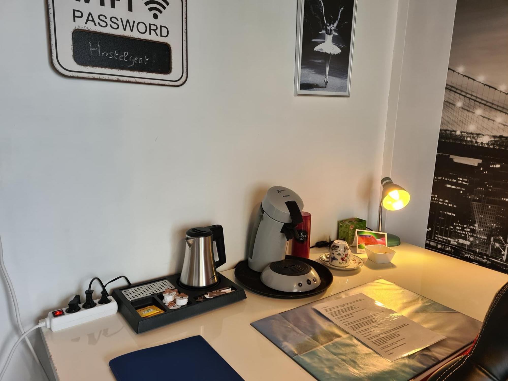 Gent-merelbeke Self Check-in Service Maison d'hôtes 2*